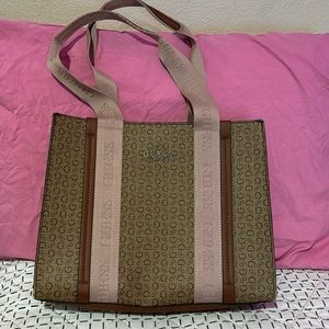 Guess purse